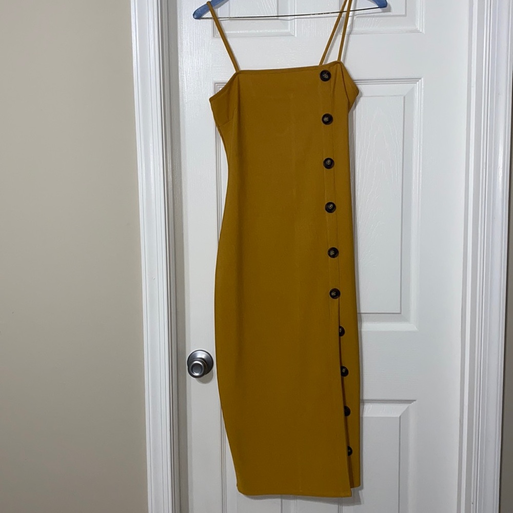 Spaghetti strap bodycon fitted dress